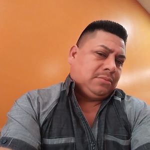 Meet your Posher, Carlos